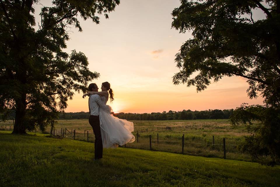 August | EB & CO Photography