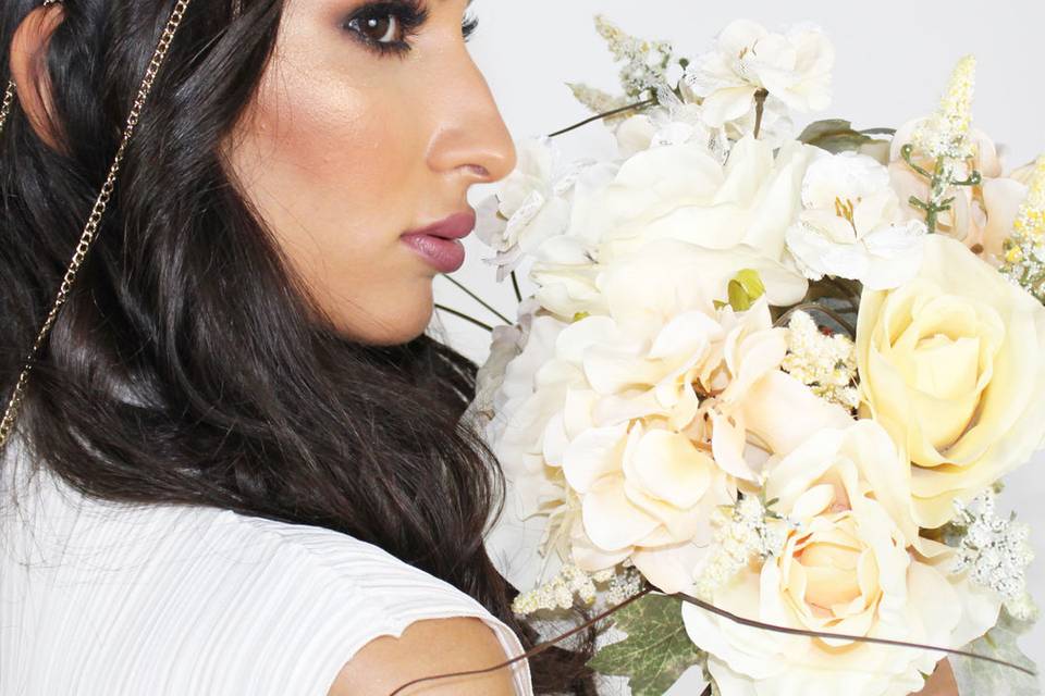 Bridal headpiece and bouquet