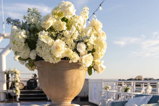 Sky Deck Wedding Design