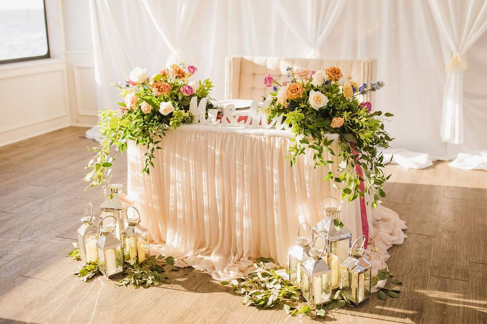 Head Table Florals