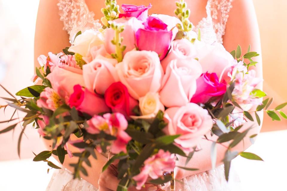 Beautiful flowers,beautiful bride