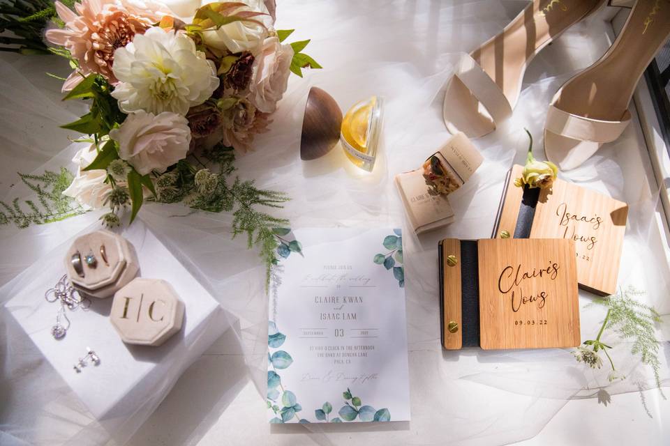Flat lay of feminine details
