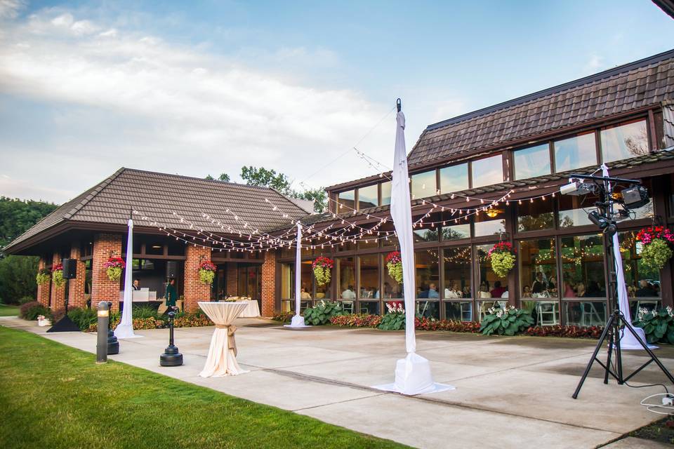 Oak Brook Bath & Tennis Club