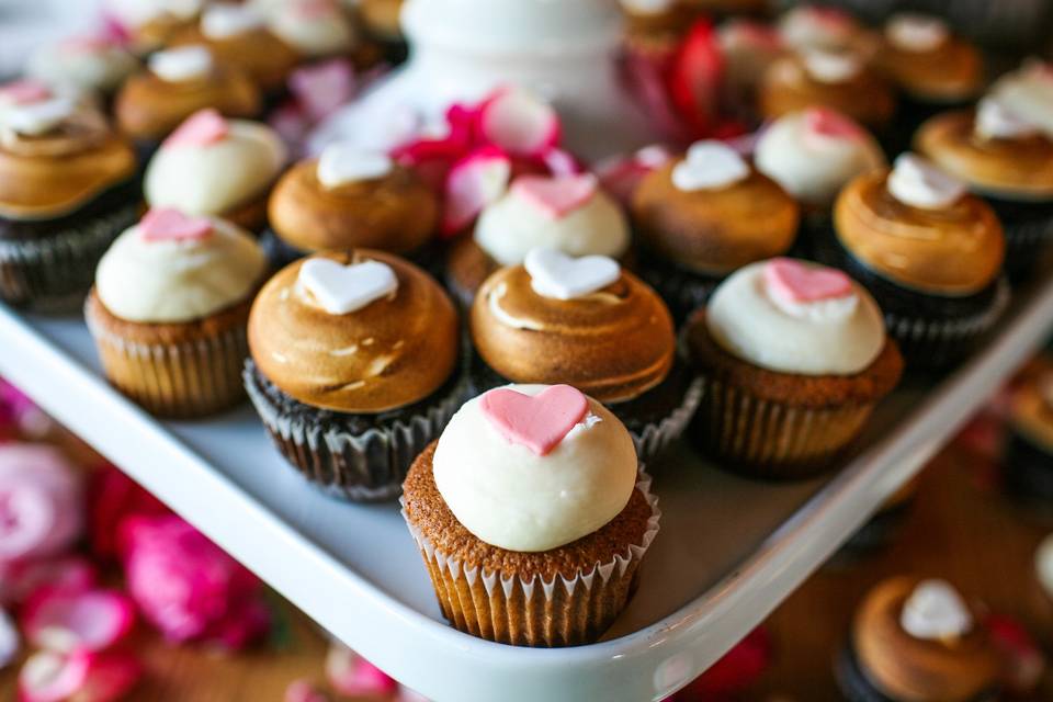 Assorted cupcakes