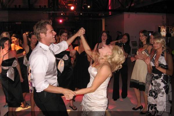 Edge wedding couple dancing away!