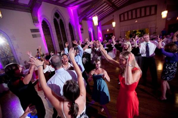 Edge Sight & Sound | Wedding Disc Jockeys & Lighting Design