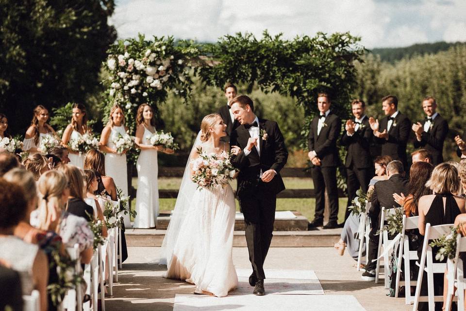 The orchard ceremony patio