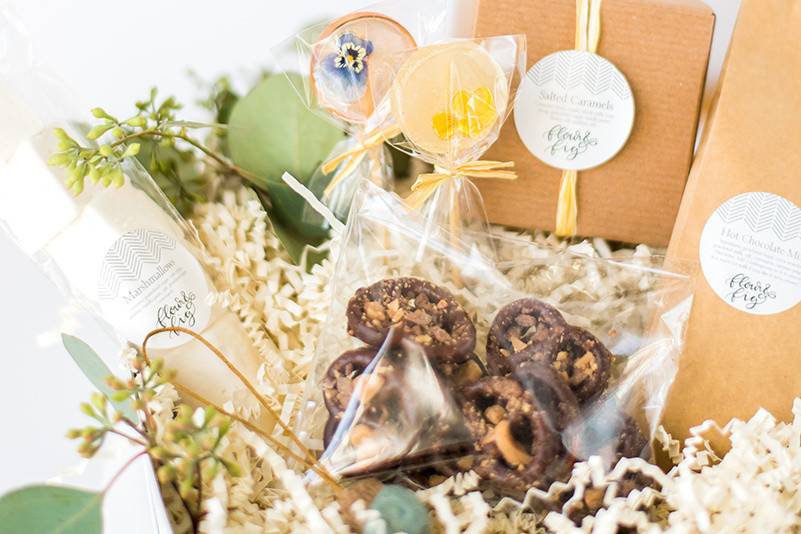 Lolipops make the perfect addition to welcome boxes or gift bags!