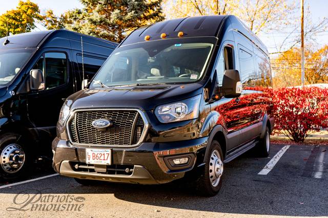 Ford Transit Van.jpg