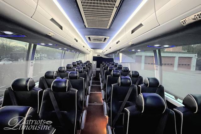 Motor Coach_56 Passengers_3.jpg
