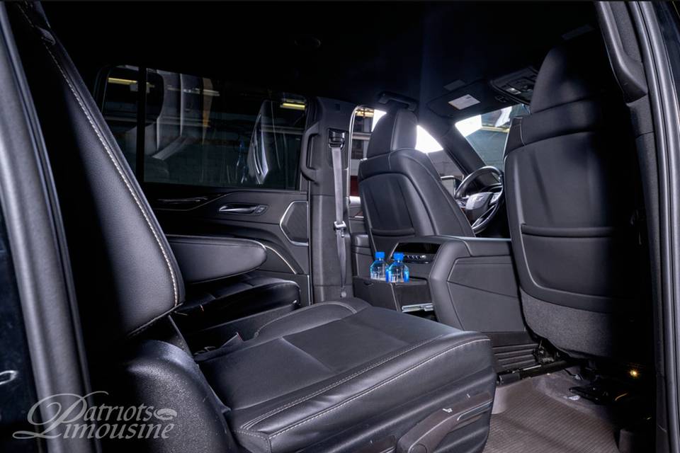 Cadillac Escalade_2.jpg