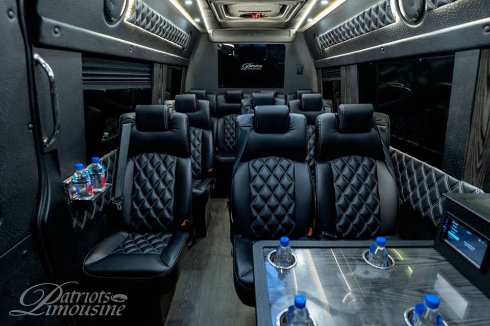 Mercedes Sprinter Van_1.jpg