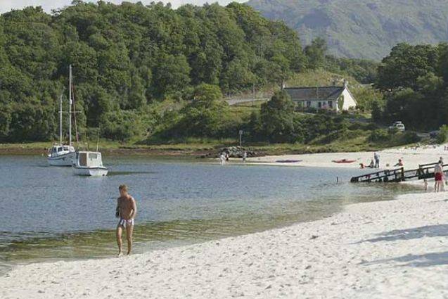 The white sand beaches of the Western Highlands