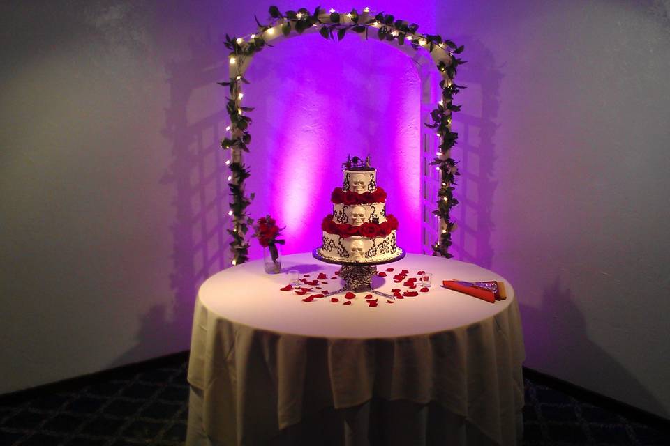 Goth wedding cake with purple up-lights