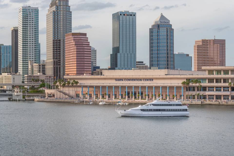 Yacht StarShip