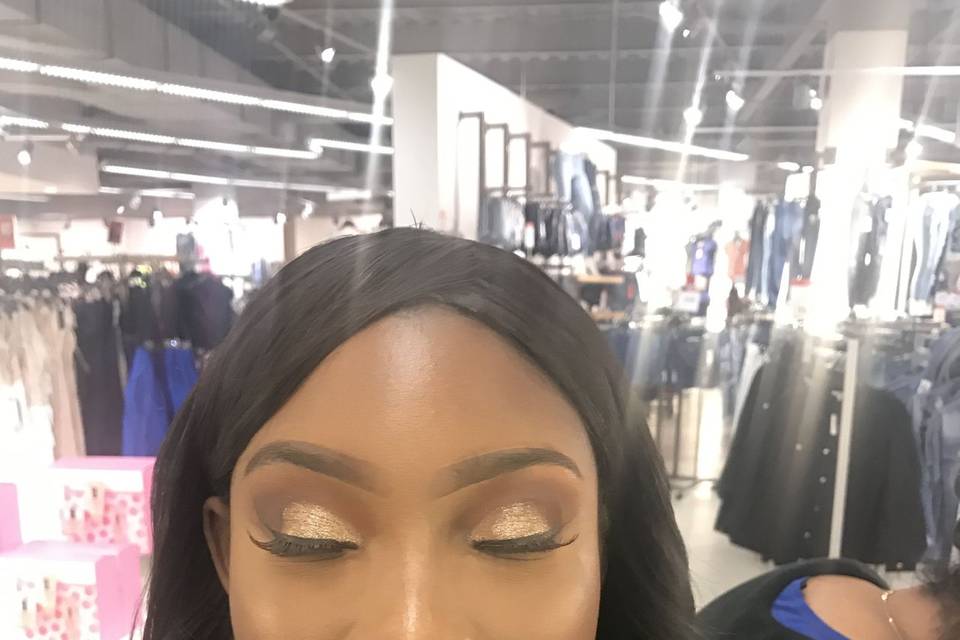 Jayla is set to go and ready for prom!!