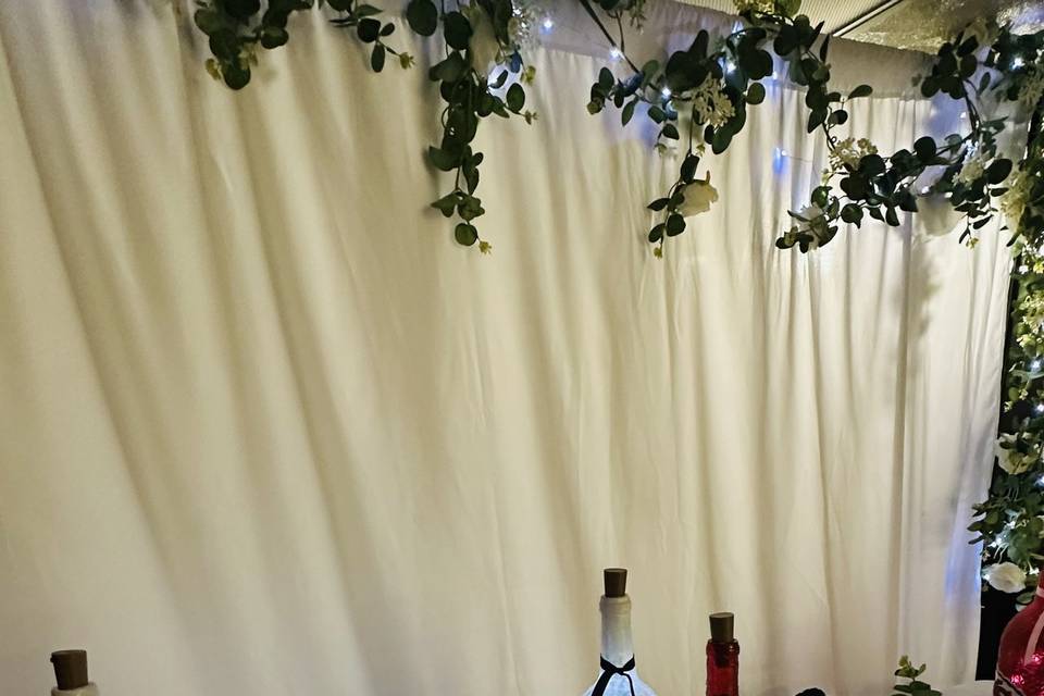 Lit garland CPiece (red/white)