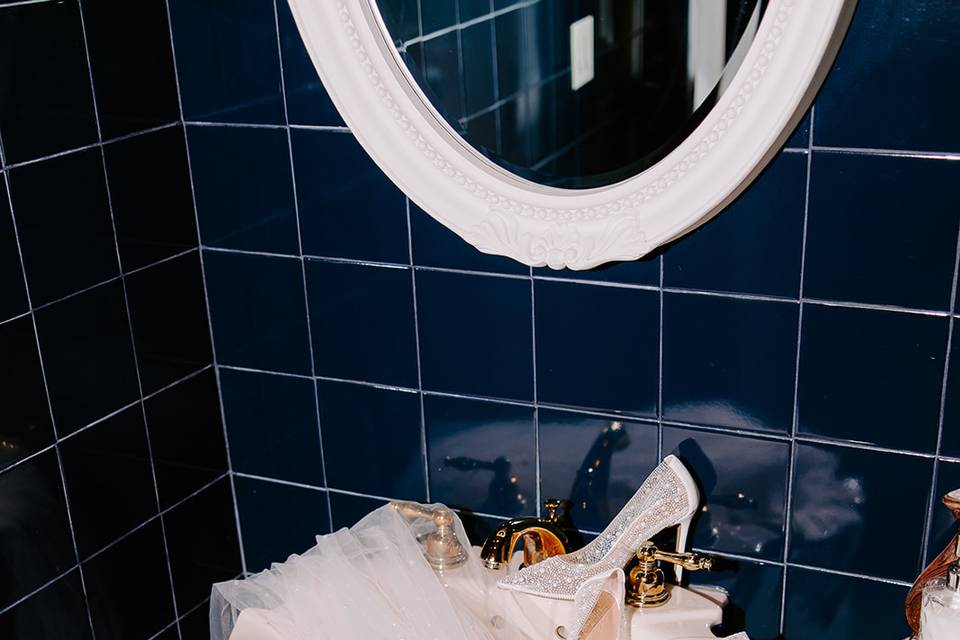 The Bridal Suite Bathroom