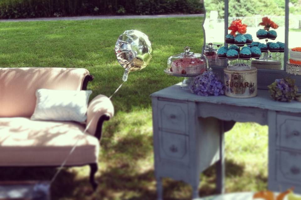 For an outdoor vintage theme event