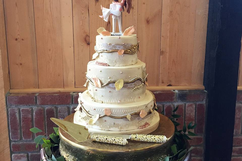 Fun and elegant wedding cake