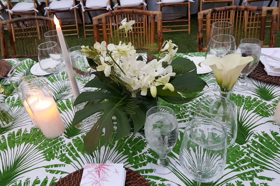 Lyford Cay Wedding Tables