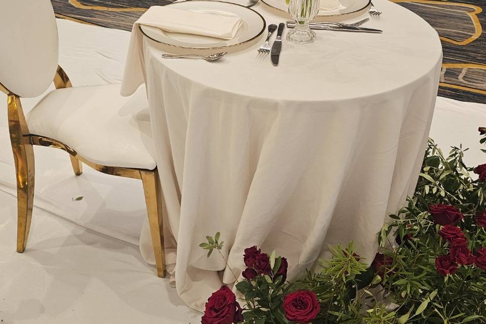 Sweetheart table