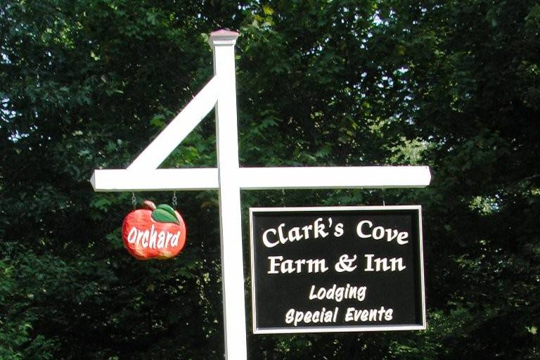 Welcome to Clark's Cove Farm & Inn