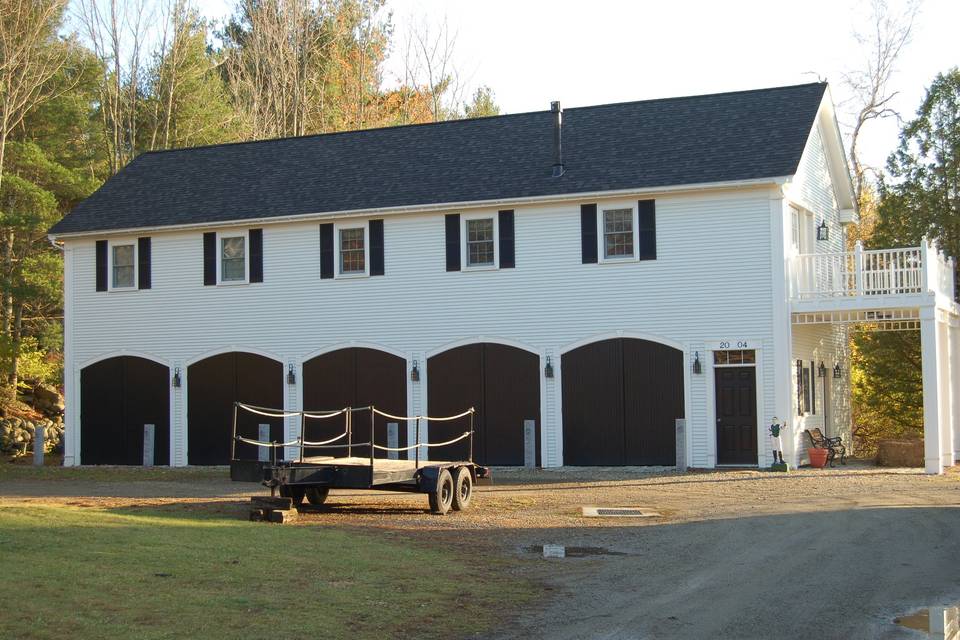 Clark’s Cove Farm Apple Orchard and Inn