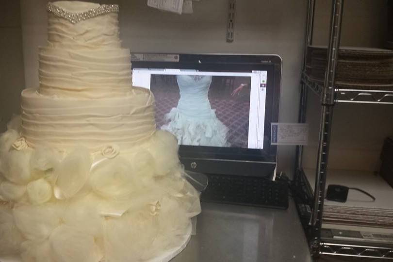 Wedding dress copied as a cake