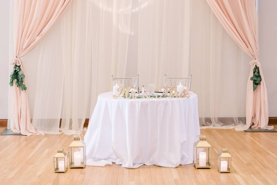 Sweetheart Table