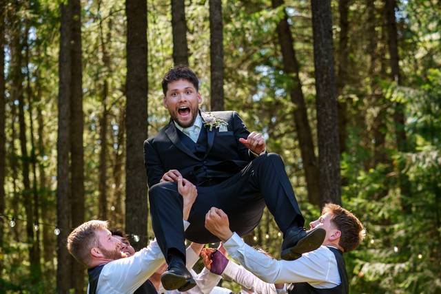 Groom Toss