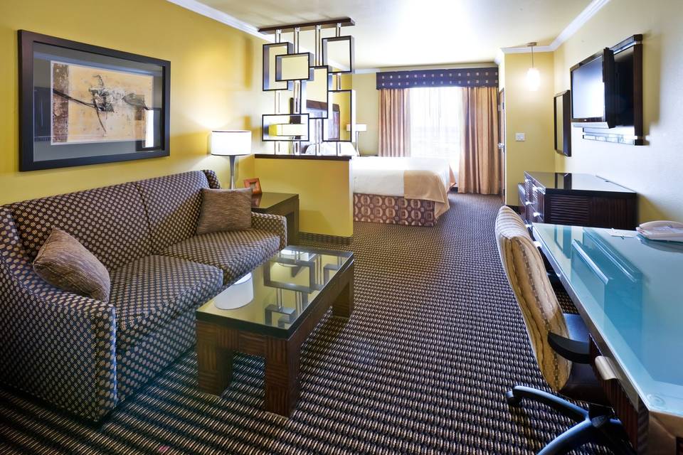 Holiday Inn & Suites McKinney - Fairview