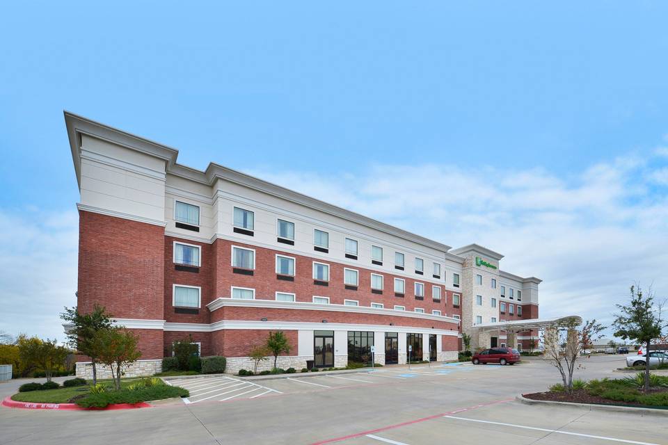 Holiday Inn & Suites McKinney - Fairview