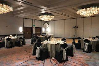 Catalina Ballroom - Seats up to 140 guests