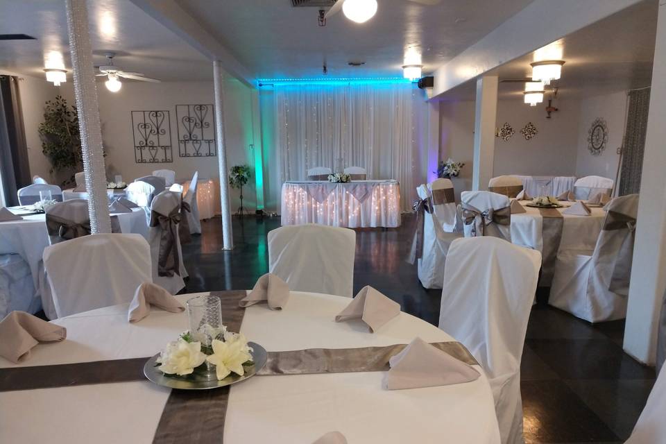 Onyx room for smaller weddings