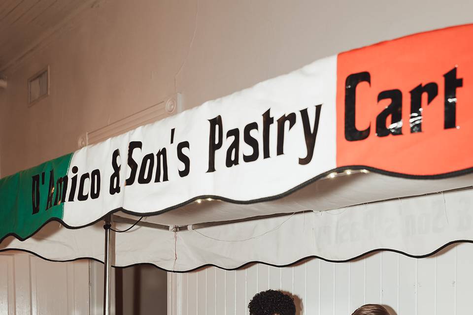Wedding Couple Filling Cannoli