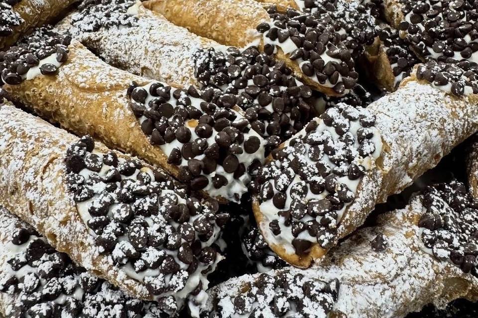 Filled Sicilian Cannolis