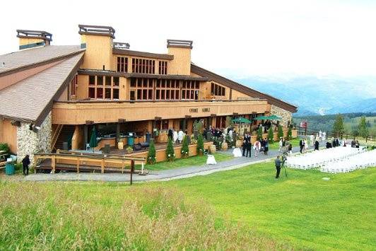 Spruce Saddle Lodge - Outdoor Ceremony