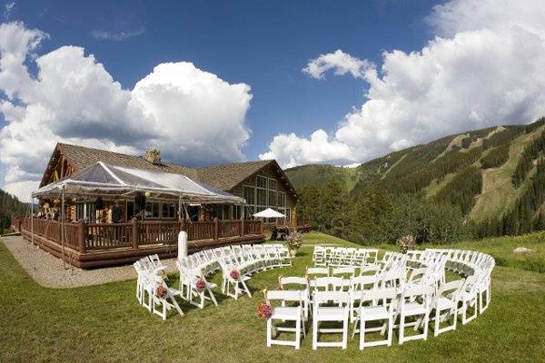 Beano's Cabin - Outdoor Ceremony