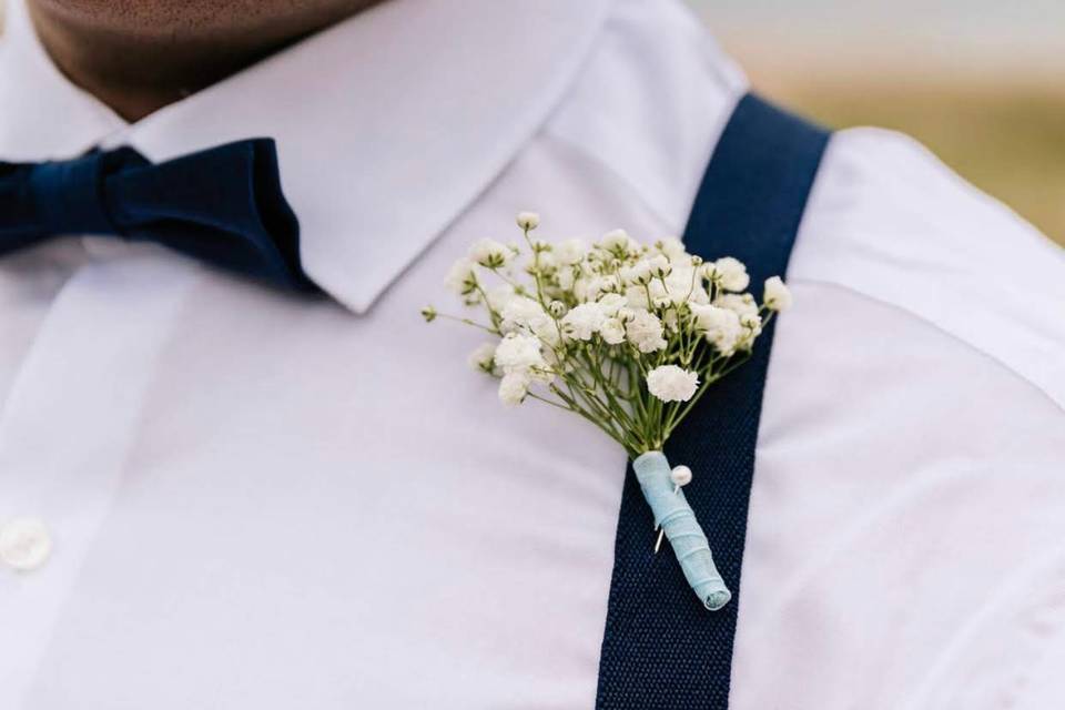 Baby's Breath Boutonniere