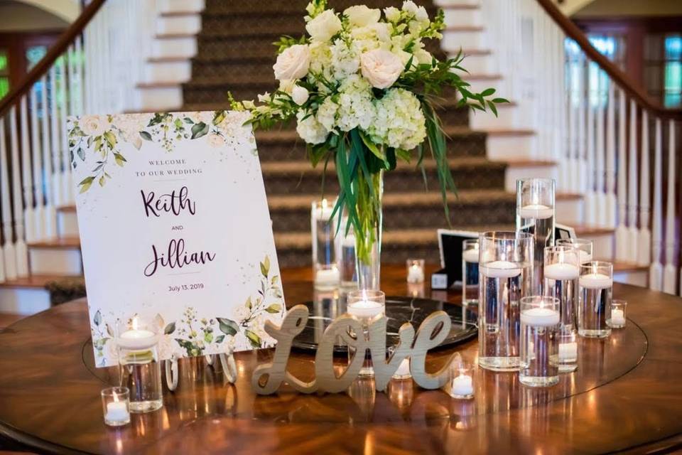 Gorgeous Entryway Table