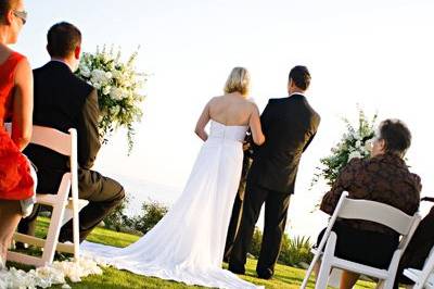 Montage Hotel Wedding Ceremony in Laguna Beach by Sipper Photography