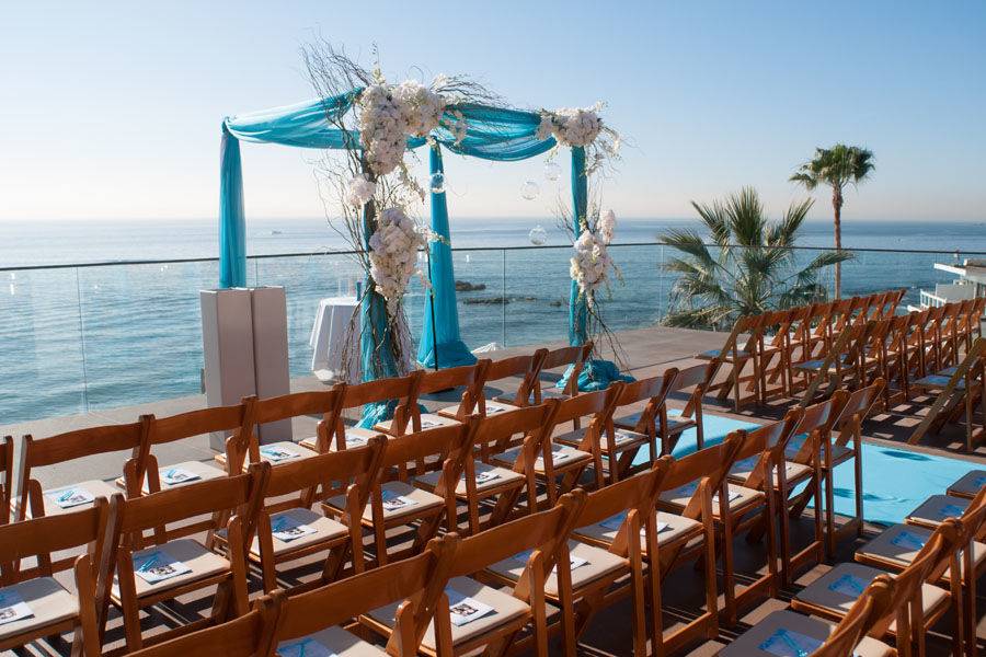 Ceremony Setup at Surf n Sand Hotel in Laguna Beach, CA by Sipper Photography