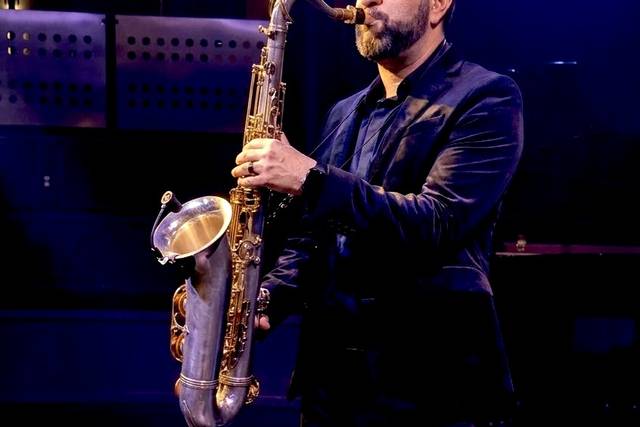 Live Sax Entertainer