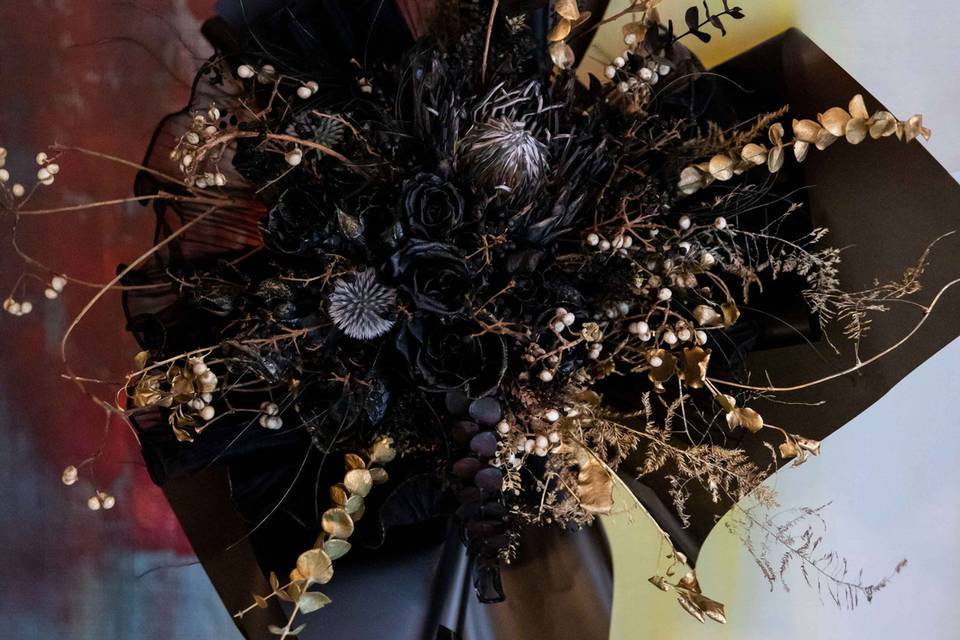 Black gold bridal bouquet