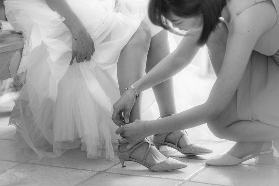 Dressing before ceremony