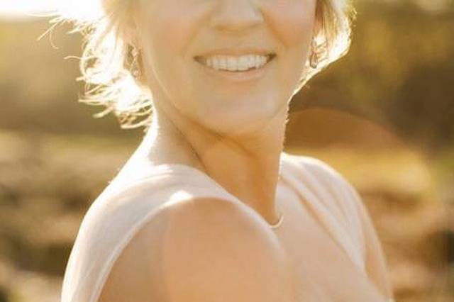 Rachel Hill Makeup