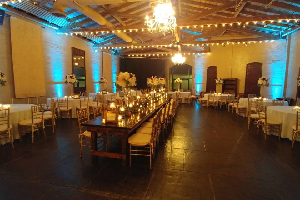 Centered Head Table