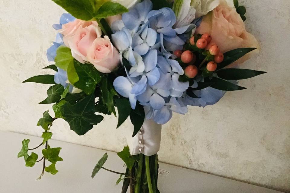 Blue, white and peach bouquet