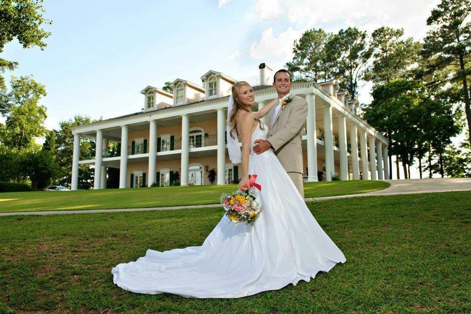 Antebellum Weddings at Oak Island